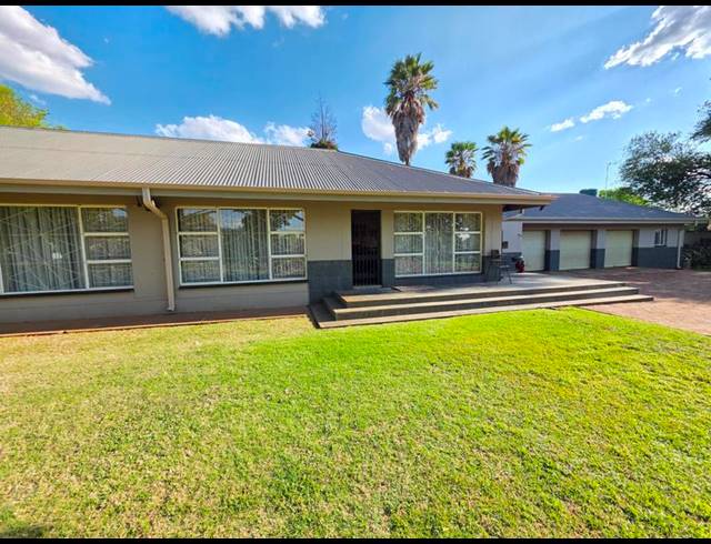 FARM FOR SALE IN BOLTONWOLD